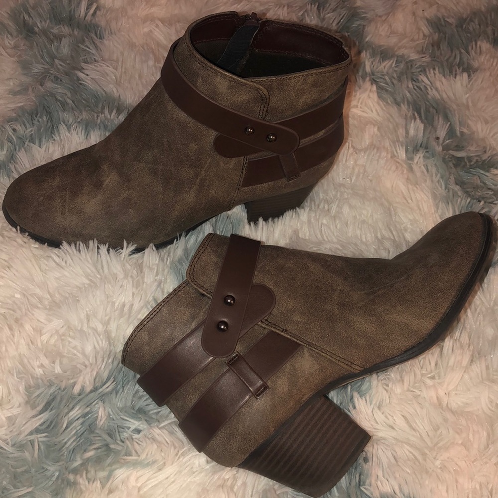 Size 8 Charlotte Russe booties